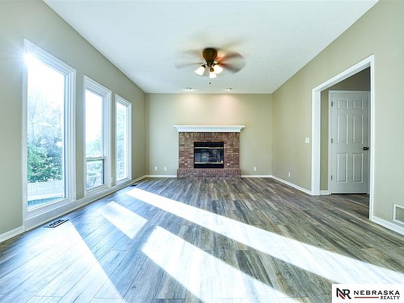 3rd image of 2107 Dana Ln