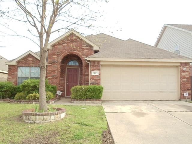 1st image of 1221 Pine Forest Dr