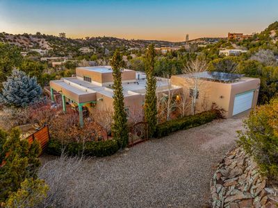 1255 Vallecita Dr, Santa Fe, NM, 87501