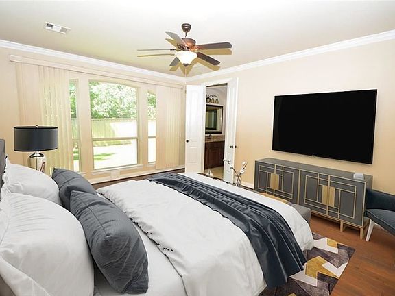 5th image of 131 Keaton Ct