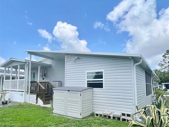 3rd image of 757 Knotty Pine Cir