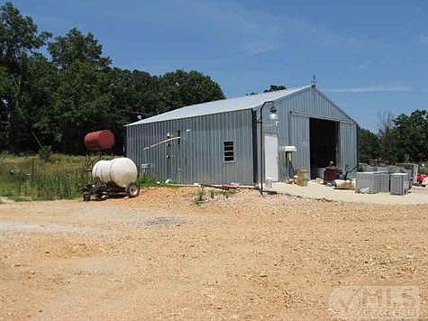 Nice outbuilding