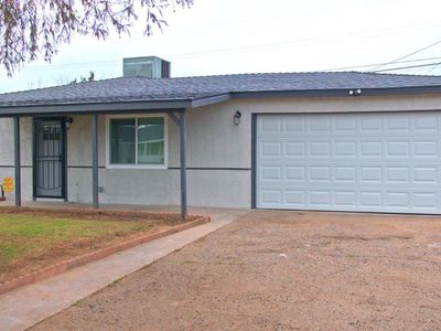 2305 Elaine St, Bakersfield, CA, 93304