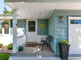 4971 S Jonathan Ln, New Berlin, WI 53151