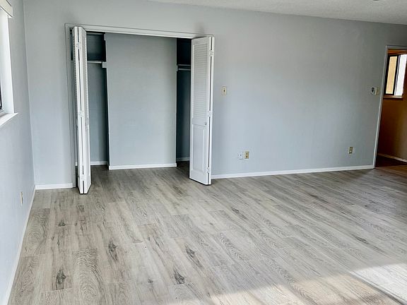4th image of 663 1/2 Eston Pl #B