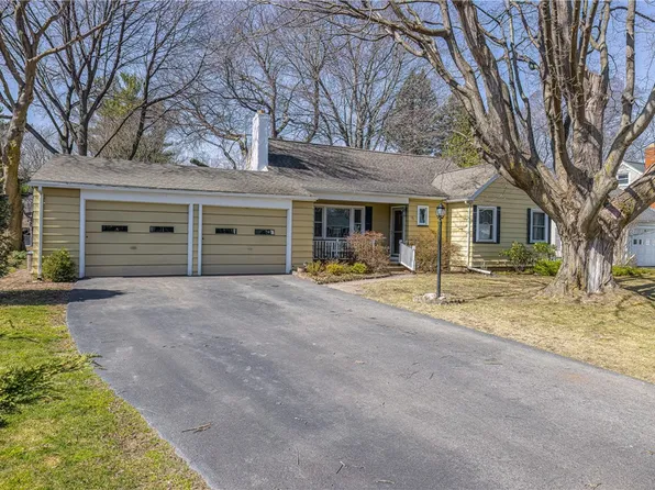 37 Kenmore Ln, Rochester, NY 14617