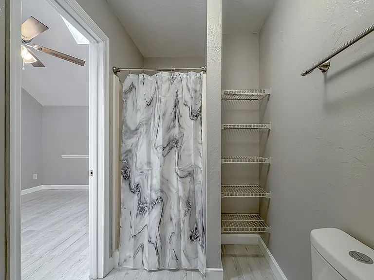 934 S Lipona Rd — Photo 32