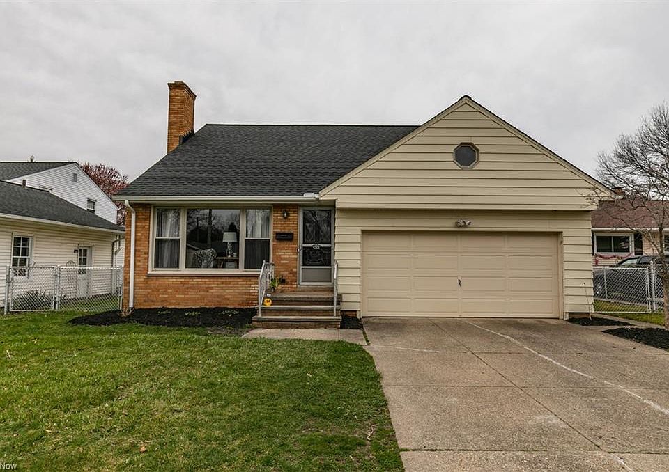 1st image of 4520 W 224th St