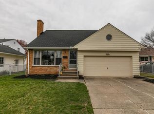 4520 W 224th St, Fairview Park, OH 44126