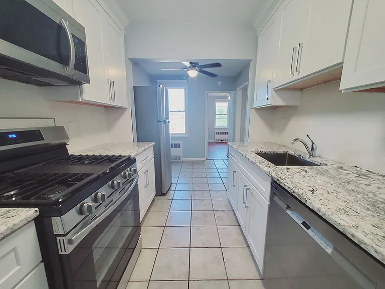 39 Glenbrook Rd #2 — Photo 3