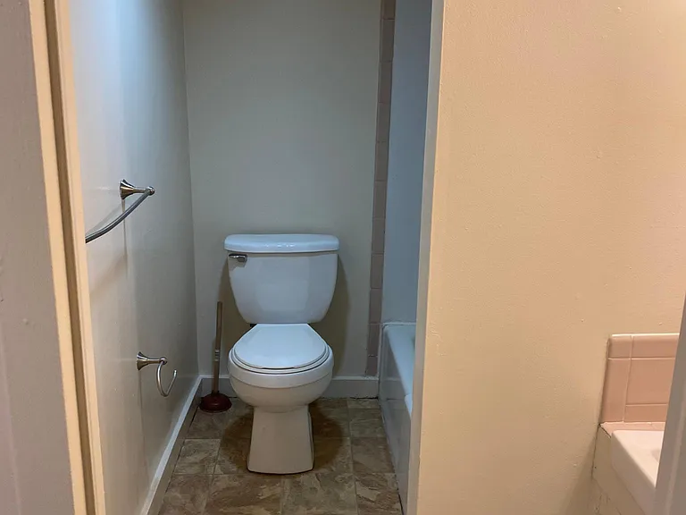 43 Elm St #BASEMENT — Photo 13