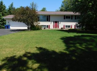 2126 Creciente Dr, Kronenwetter, WI 54455