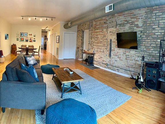 2nd image of 1123 N Ashland Ave APT 3
