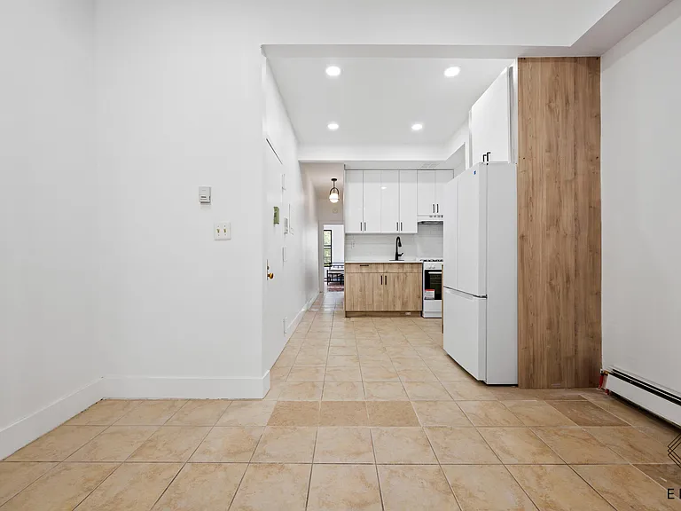 915 Broadway #3B — Photo 3