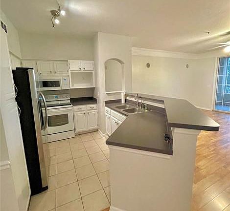 3rd image of 3468 Soho St APT 206