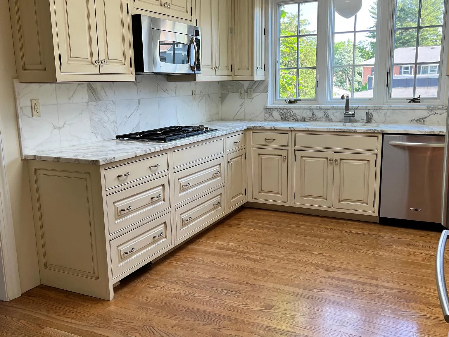 603 Warburton Ave — Photo 4