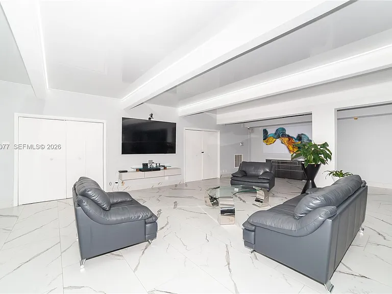 1904 S Ocean Dr #604 — Photo 22