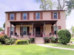 625 Cedar Ln, Morton, PA 19070