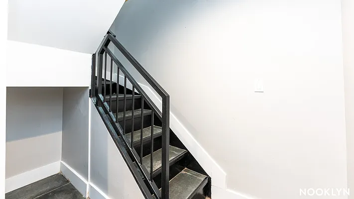 Rented by Nooklyn NYC LLC | media 24