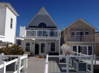 805 Shad Creek Rd, Broad Channel, NY 11693