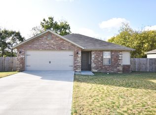 841 Bonnie Scotland Dr, Prairie Grove, AR 72753