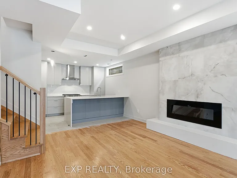 512 Roosevelt Ave #B — Photo 13