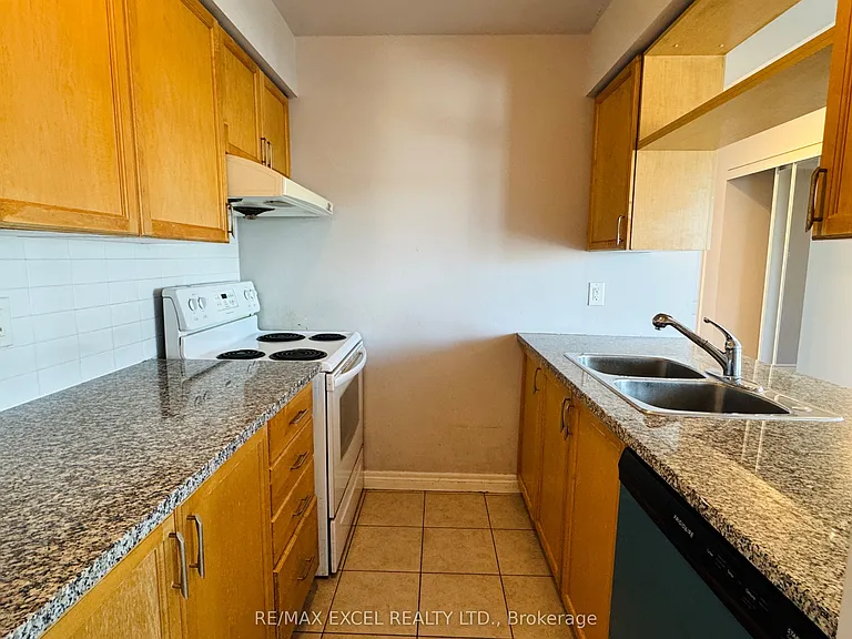 70 Town Centre Ct #1102 — Photo 5