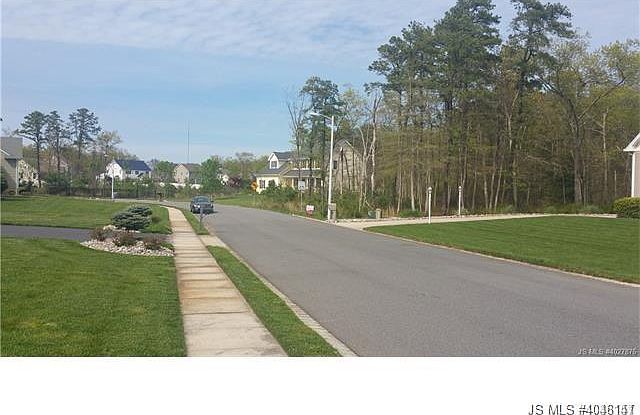 1st image of 6 Lullingstone Ln
