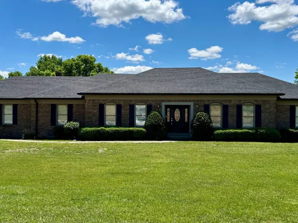 135 Brookside Dr, Springfield, KY 40069