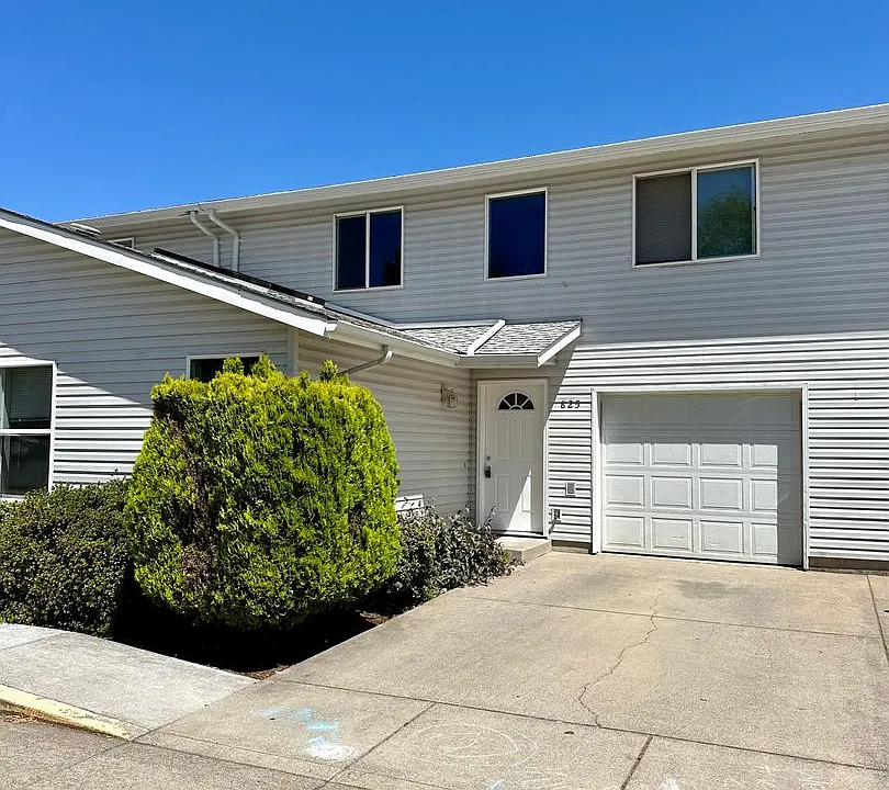 825 Morse Ave SW