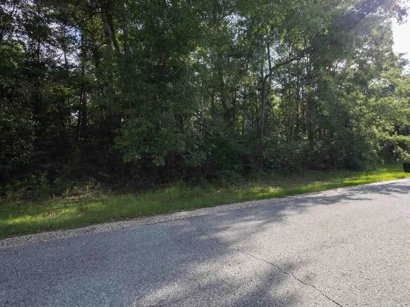 4586 Sunlight Cir, Milton, FL 32583