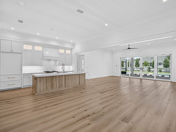 4th image of 357 W Firethorn Cir