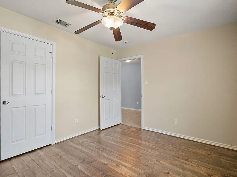 1631 Quail Run — Photo 27