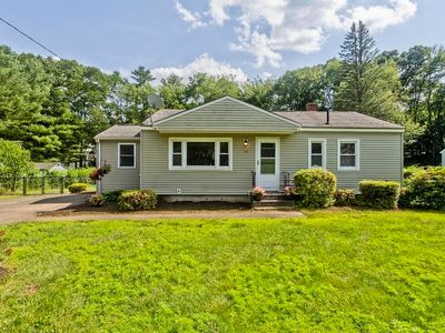 33 S Longyard Rd, Southwick, MA, 01077