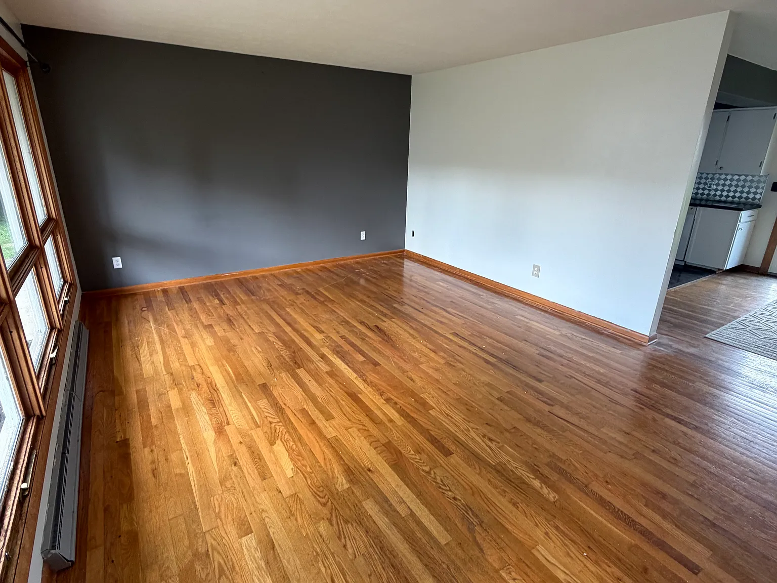 3 bed, $1,500 — Photo 3