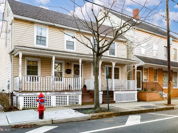 62 Crosswicks St, Bordentown, NJ 08505