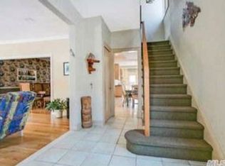 365 Eastwood Rd, Woodmere, NY 11598