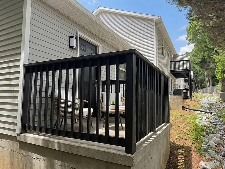 Gastonia Groves — Photo 14