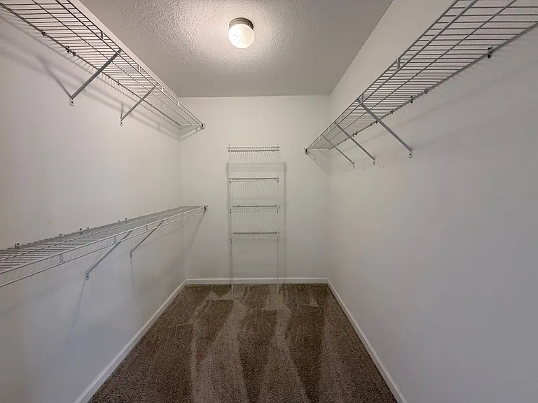1074 Grove Landing Ln — Photo 22
