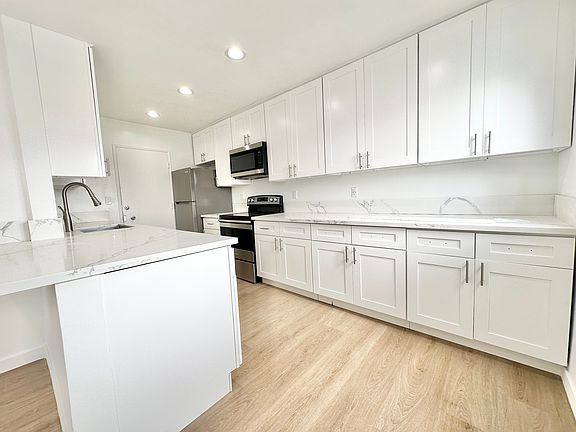 3rd image of 1206 S Holt Ave APT 6