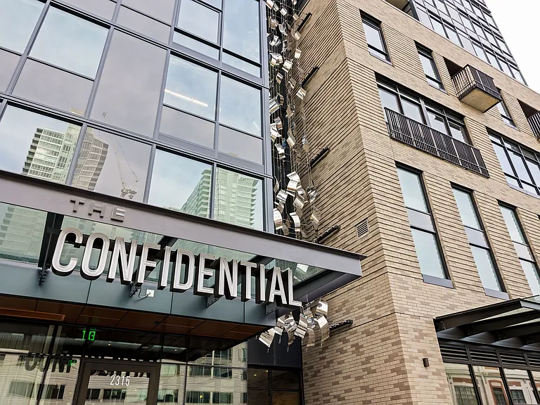 The Confidential — Photo 34