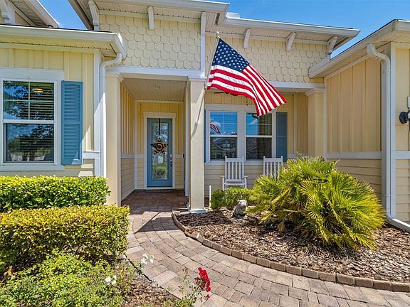 2nd image of 96295 Grande Oaks Ln