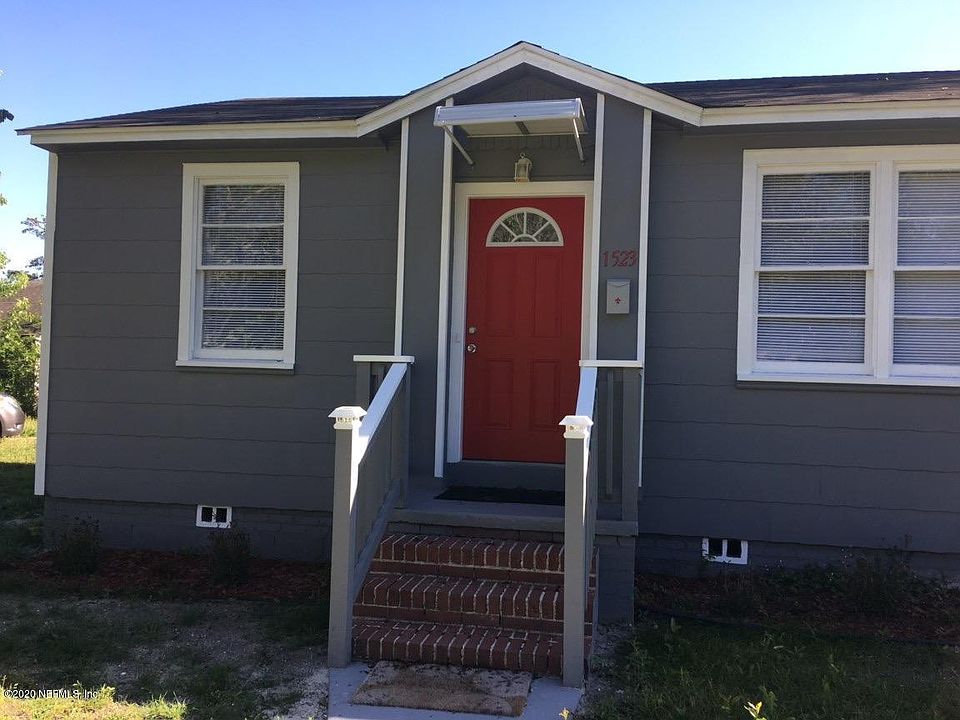 1st image of 1523 River Hills Cir W