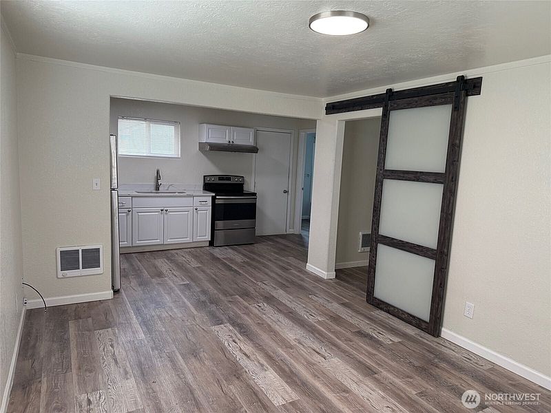 4th image of 31 39 F Street NW