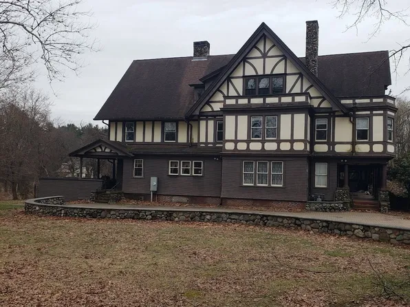31 Buena Vista Plz, Springfield, MA 01108