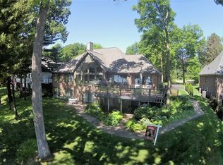 4272 Blain Island Dr, Waterford, MI
