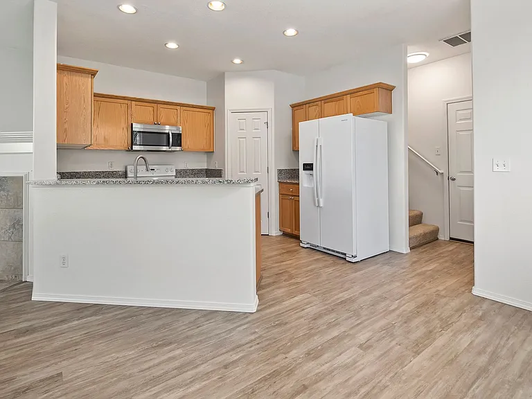 1611 SW San Mateo Ter — Photo 15