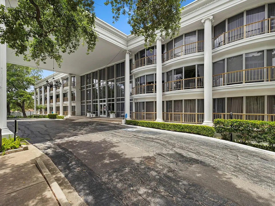 5050 Ambassador Way #220