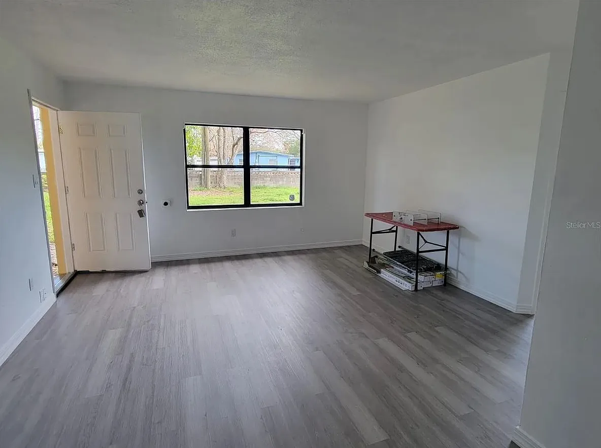 2 bed, 750 sqft, $1,650 — Photo 4