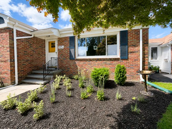 105 Funston Ave #B, Providence, RI 02908